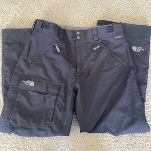 Mens North Face snow pants, Large